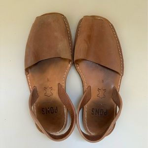 Pons Avarcas Sandal in Brown, Size 9